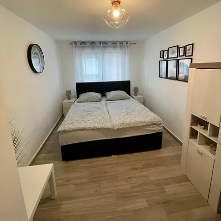 Fuer 4 Personen Nahe Frankfurt Wlan Kueche *